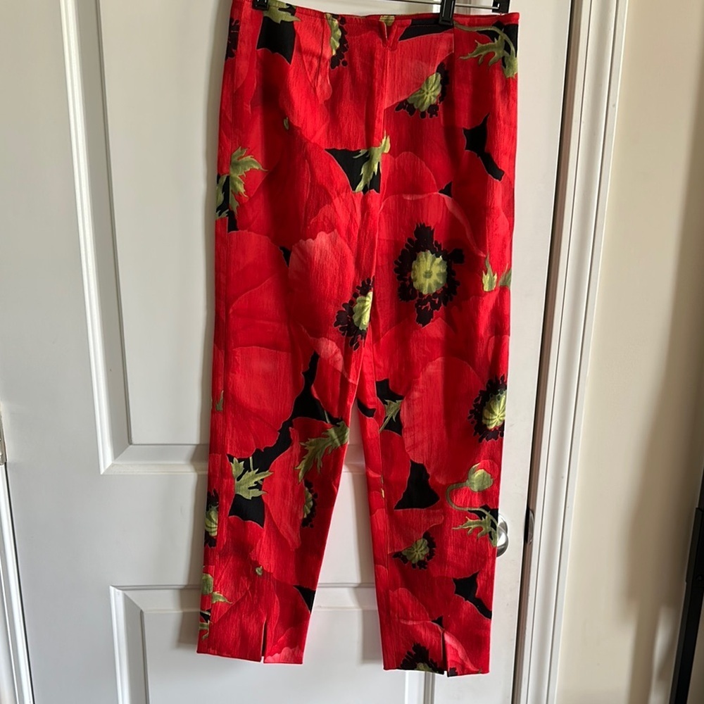 Randy Kemper Floral Red Capri Pants